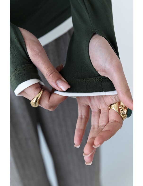 Жіночий приталений двошаровий лонгслів