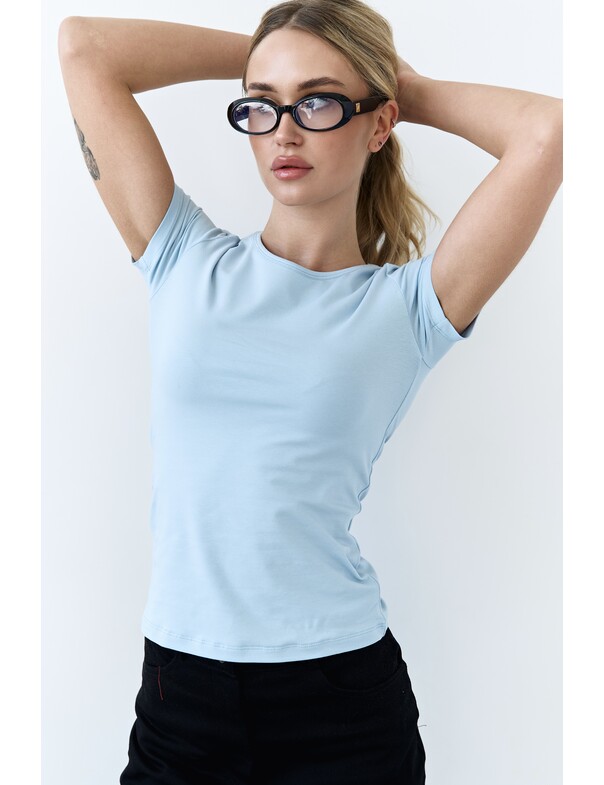 Женская приталенная футболка