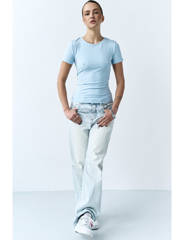 Жіноча приталена футболка колір білий 0