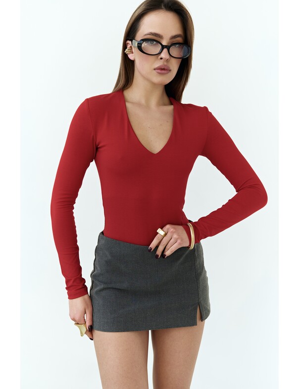 Женское боди с V-вырезом