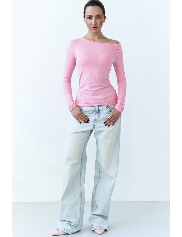 Лонгслив со сборкой на плечо