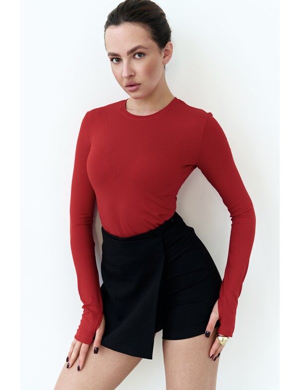 Лонгслив вискоза с вырезом на пальчик