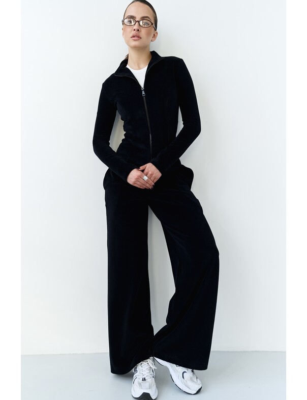 Свитшот приталенный из велюра