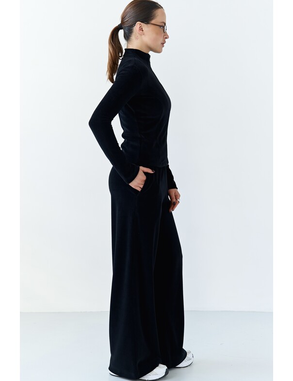 Свитшот приталенный из велюра