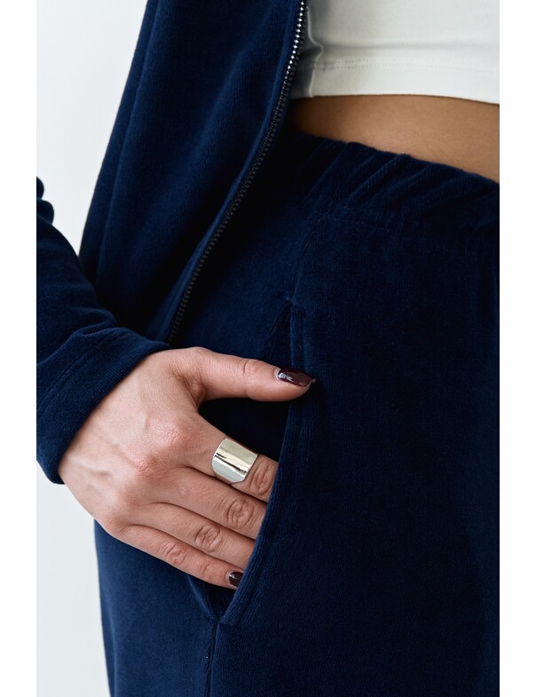 Штани прямого крою з велюру