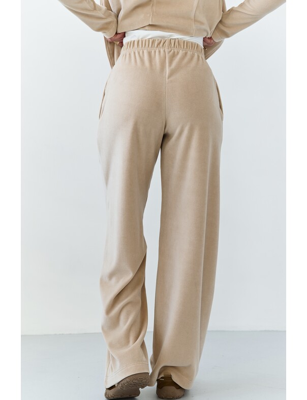 Штани прямого крою з велюру