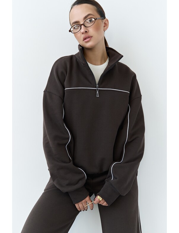 Свитшот с кантом из плотного хлопка