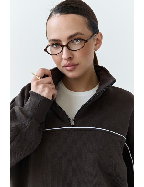 Свитшот с кантом из плотного хлопка