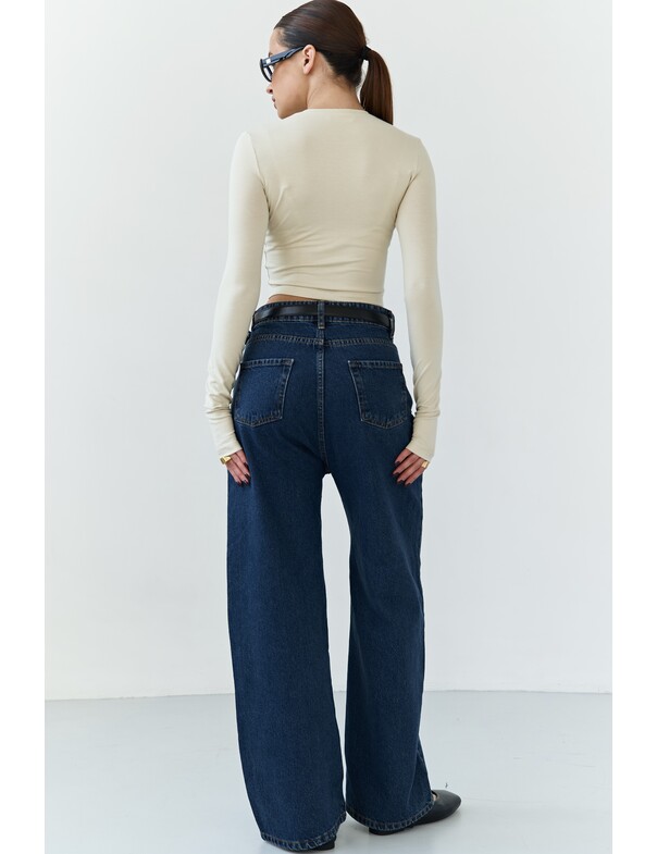 Лонгслив топ с вырезом на пальчик