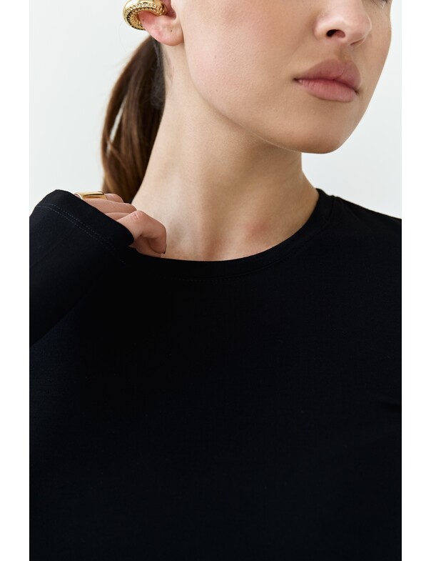 Лонгслив топ с вырезом на пальчик