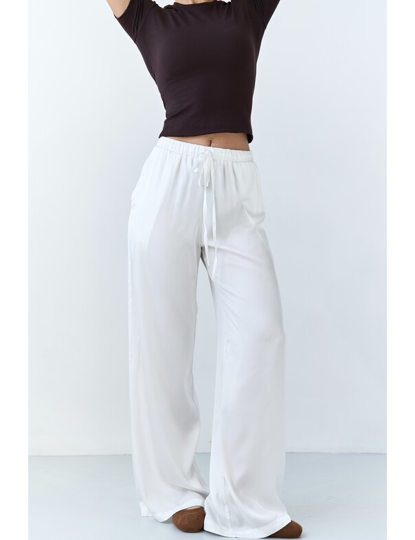 Жіночі легкі штани вільного крою
