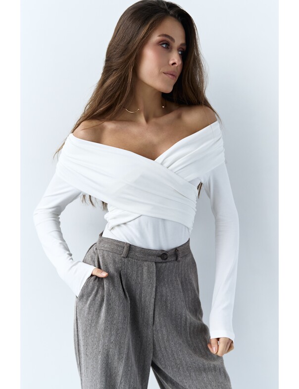 Боді з драпіровкою на запах