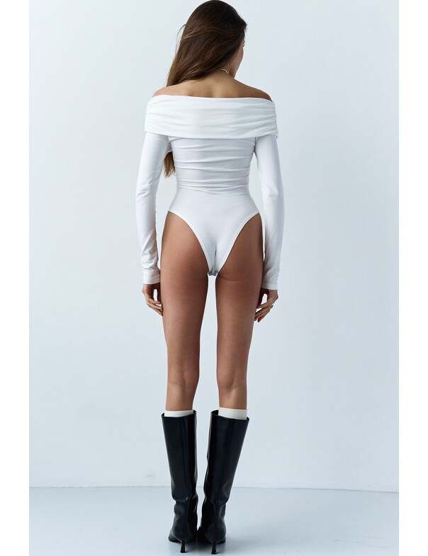 Боди с драпировкой на запах