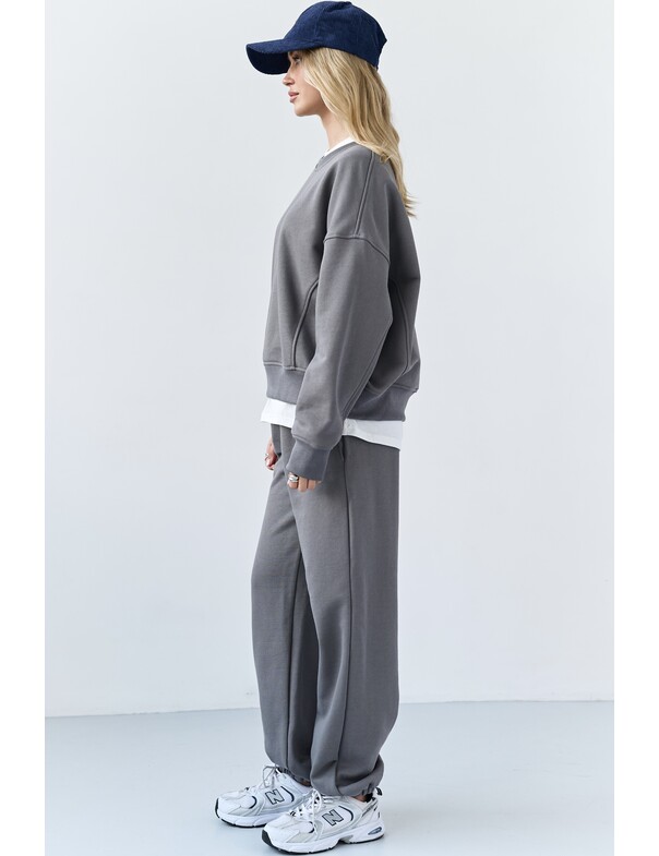 Свитшот оверсайз из плотного хлопка