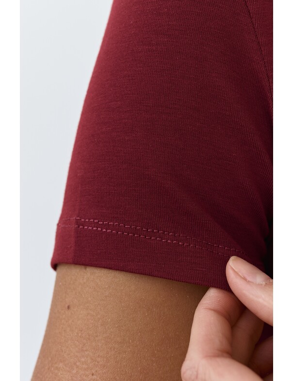 Футболка слім