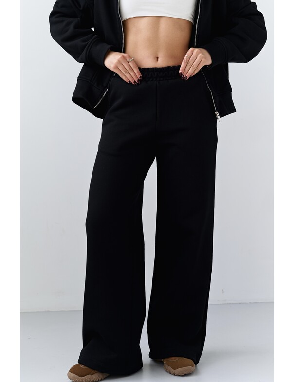 Штаны на стяжках из плотного хлопка