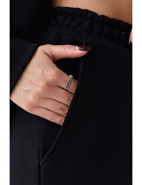 Штаны на стяжках из плотного хлопка