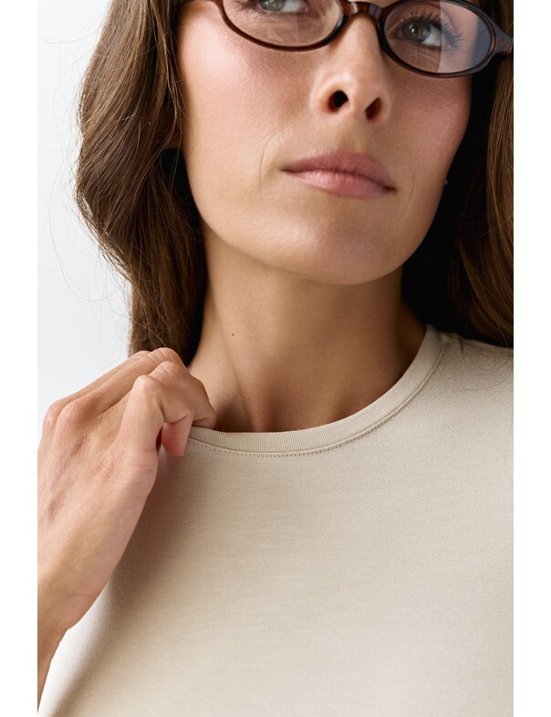 Футболка скинни