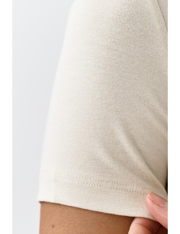 Футболка скинни