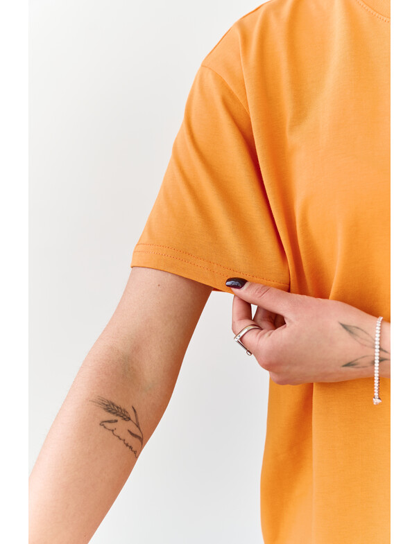 Жіноча футболка коттон колір чорний 1