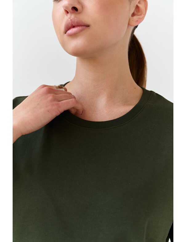 Жіноча футболка коттон колір чорний 1