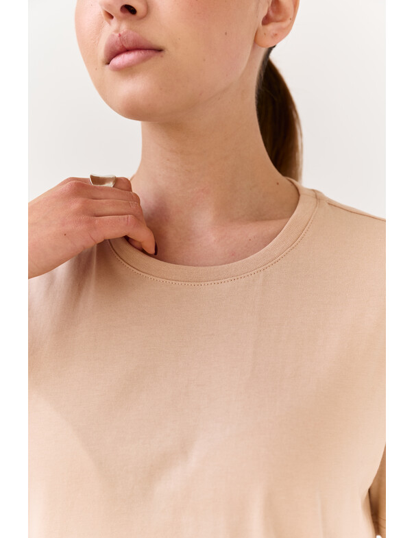 Жіноча футболка коттон колір чорний 1