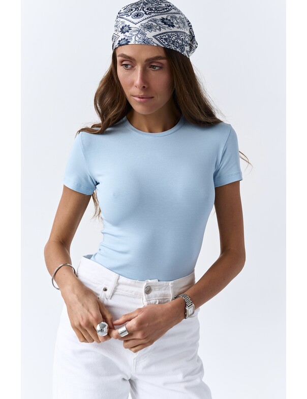 Футболка слім