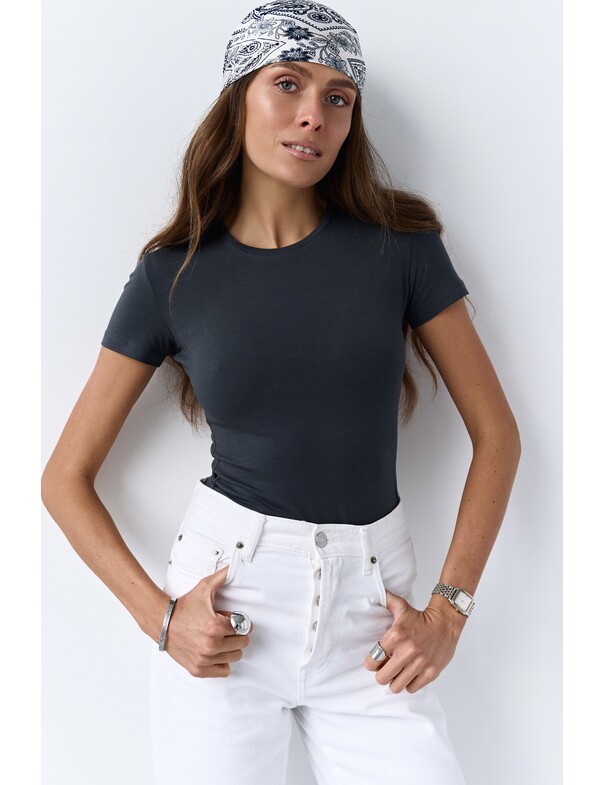 Футболка слім