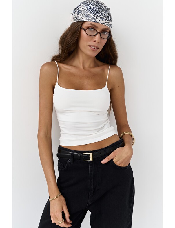 Жіноча майка на тонких бретелях 0