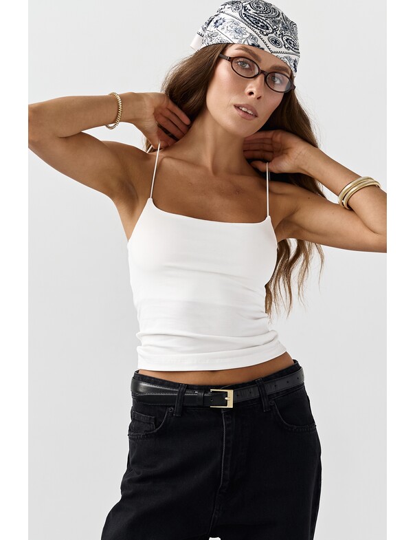 Жіноча майка на тонких бретелях 0