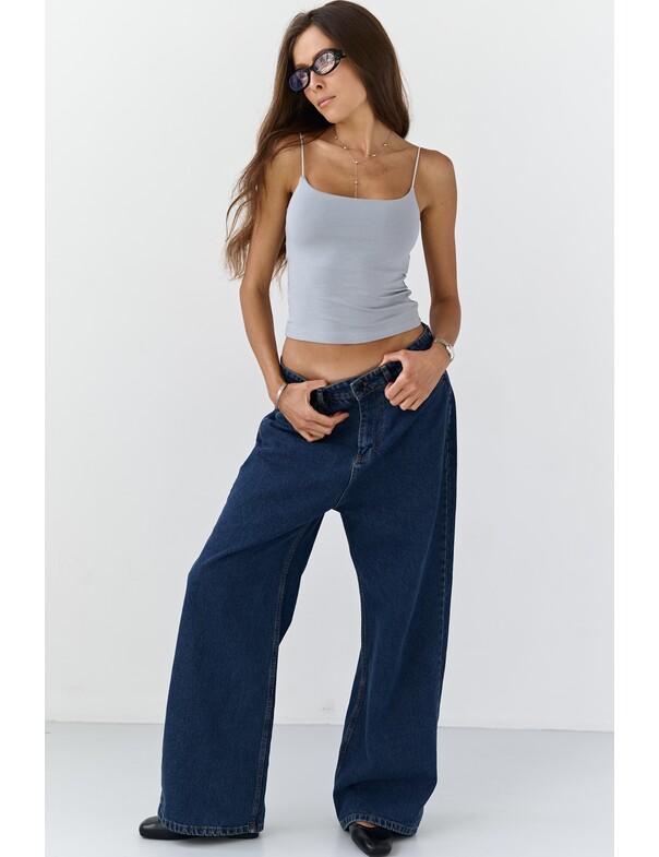 Жіноча майка на тонких бретелях 0