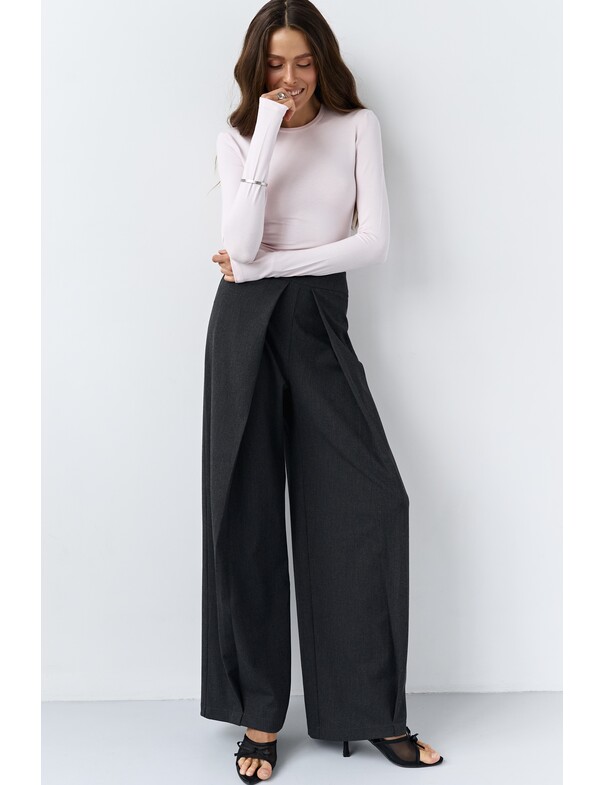 Лонгслів віскоза з вирізом на пальчик