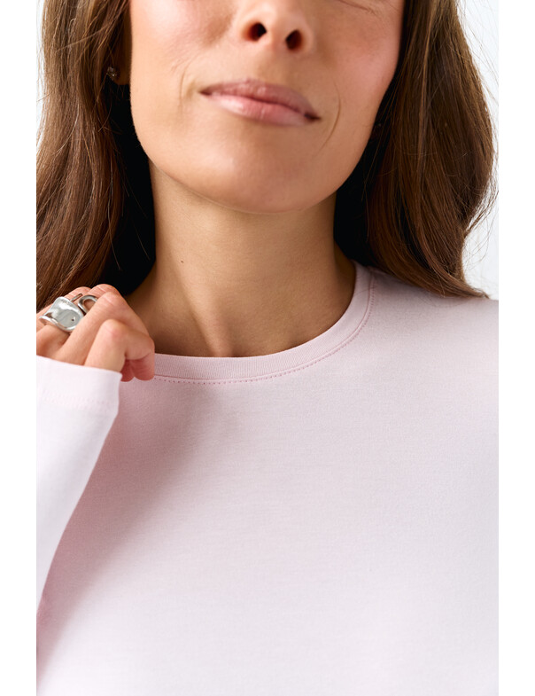 Лонгслів віскоза з вирізом на пальчик