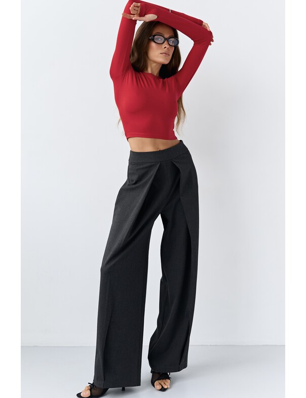 Лонгслив топ с вырезом на пальчик