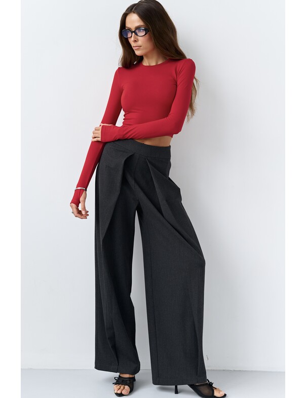 Лонгслив топ с вырезом на пальчик