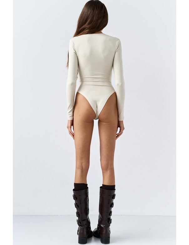 Женское боди с V-вырезом