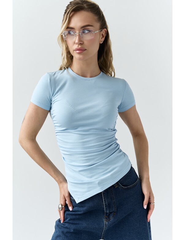 Футболка асимметричная со сборкой