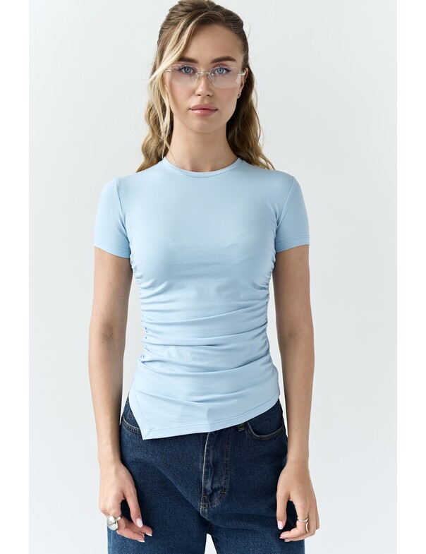 Футболка асиметрична зі збіркою