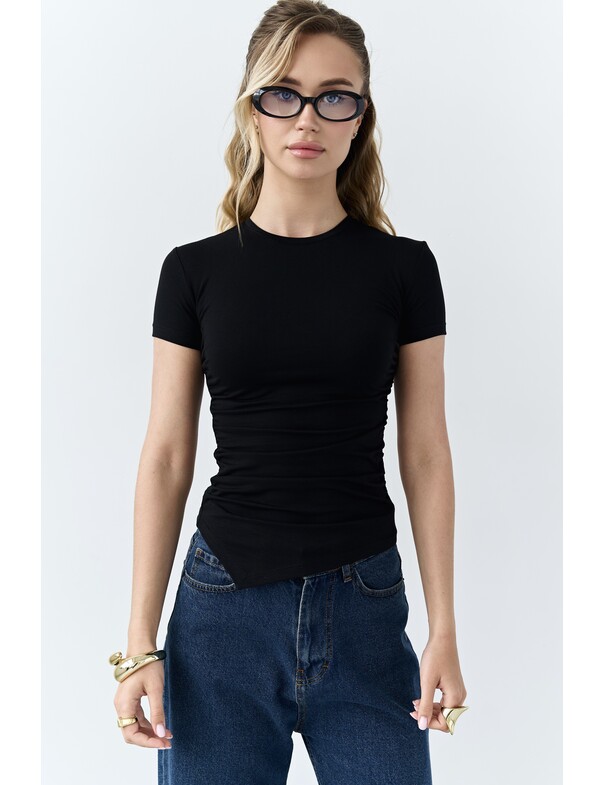 Футболка асиметрична зі збіркою