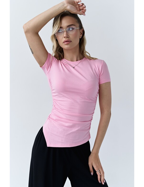 Футболка асимметричная со сборкой