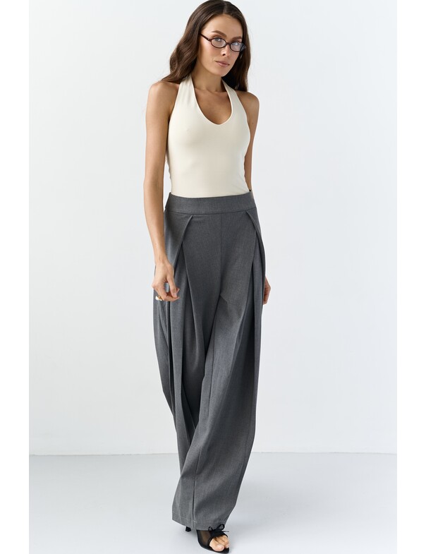 Майка с открытой спиной