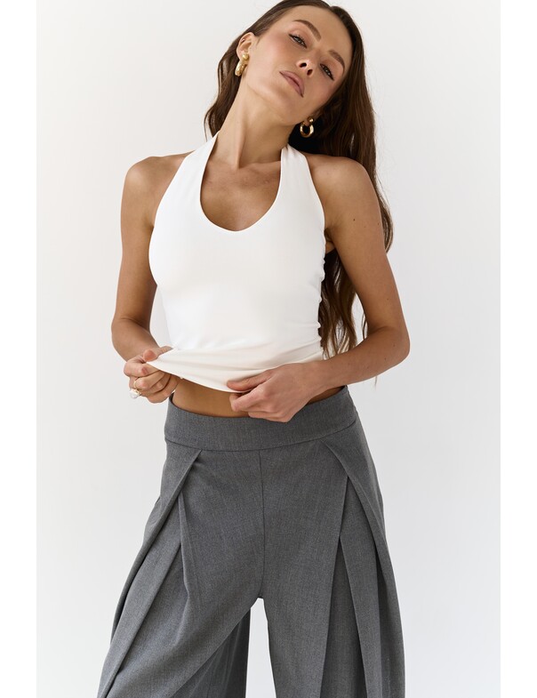 Майка с открытой спиной