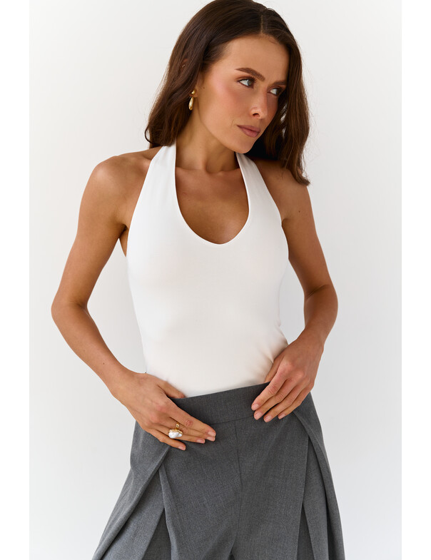 Майка з відкритою спиною