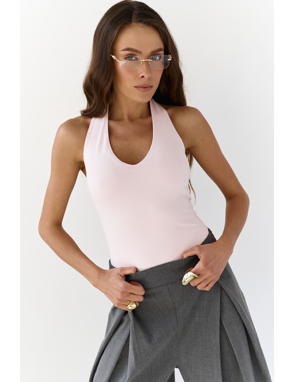 Майка с открытой спиной