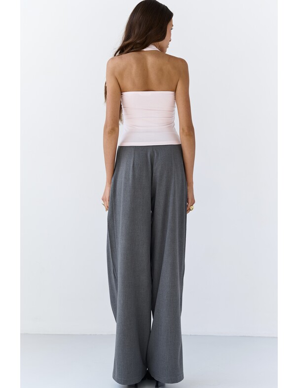 Майка з відкритою спиною