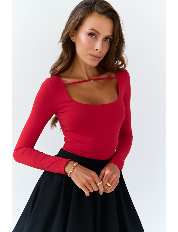 Боди с декоративной бретелькой